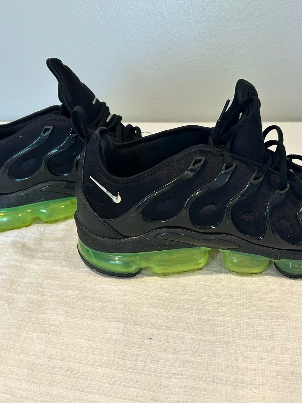 Nike Air VaporMax Plus Black Volt Neon Men's Size 14 924453-015